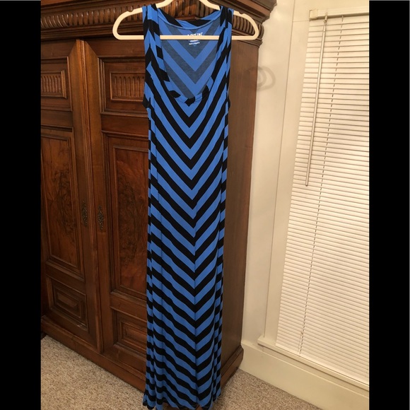 Apt. 9 Dresses & Skirts - Apt 9 Blue & Black Maxi Dress